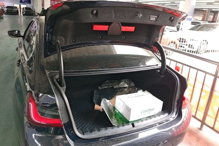Used BMW 3 Series 2023 325Li M Sport Package Trunk