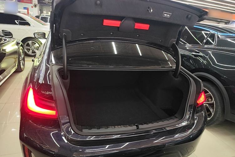 Used BMW 3 Series 2023 325Li M Sport Night Edition Package Trunk