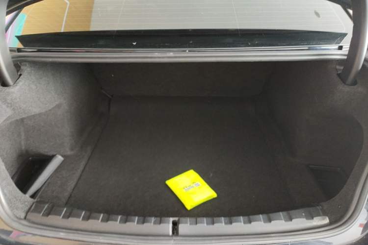 Used BMW 3 Series 2023 325i M Sport Night Edition Package Trunk