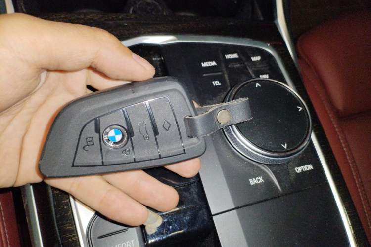 Used BMW 3 Series 2023 325Li M Sport Package Vehicle Key