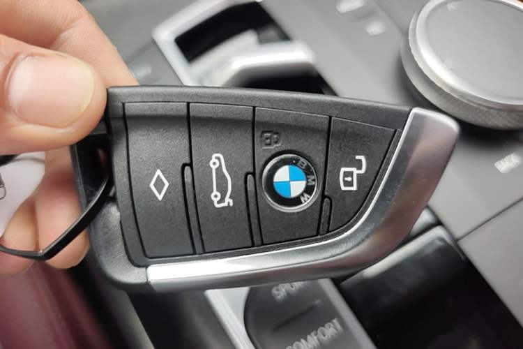 Used BMW 3 Series 2023 325i M Sport Package Vehicle Key