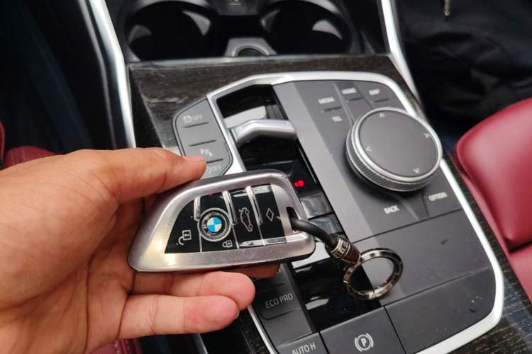 Used BMW 3 Series 2023 325Li M Sport Package Vehicle Key