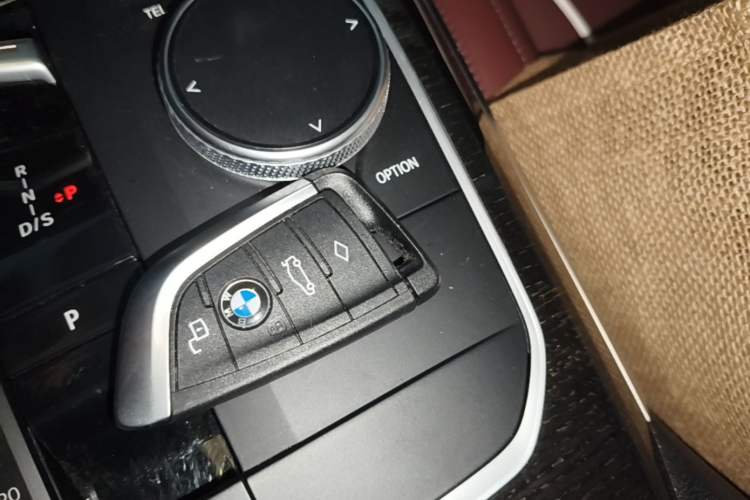 Used BMW 3 Series 2023 325Li M Sport Package Vehicle Key