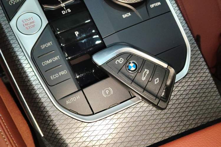 Used BMW 3 Series 2023 325i M Sport Night Edition Package Vehicle Key