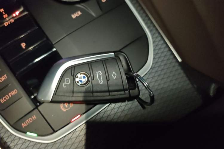 Used BMW 3 Series 2023 325Li M Sport Night Edition Package Vehicle Key