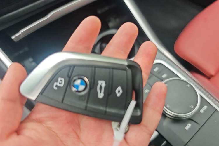 Used BMW 3 Series 2023 330Li M Sport Night Edition Package Vehicle Key