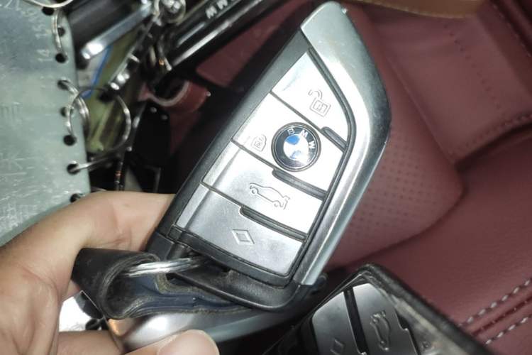 Used BMW 3 Series 2023 325Li M Sport Night Edition Package Vehicle Key