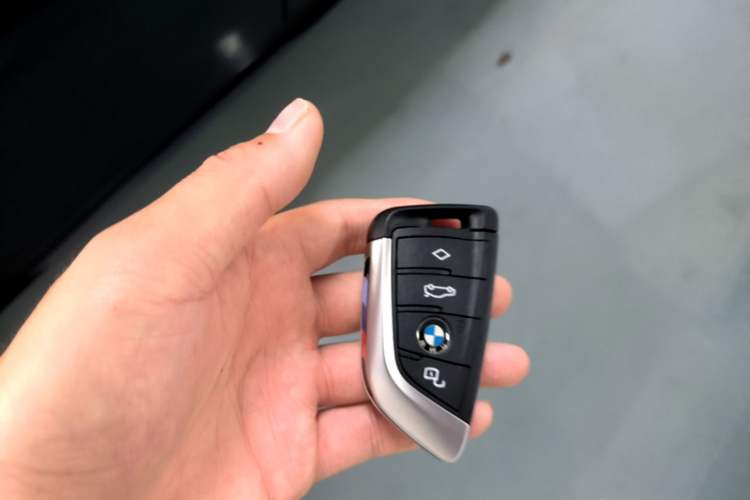 Used BMW 3 Series 2023 325Li M Sport Package Vehicle Key