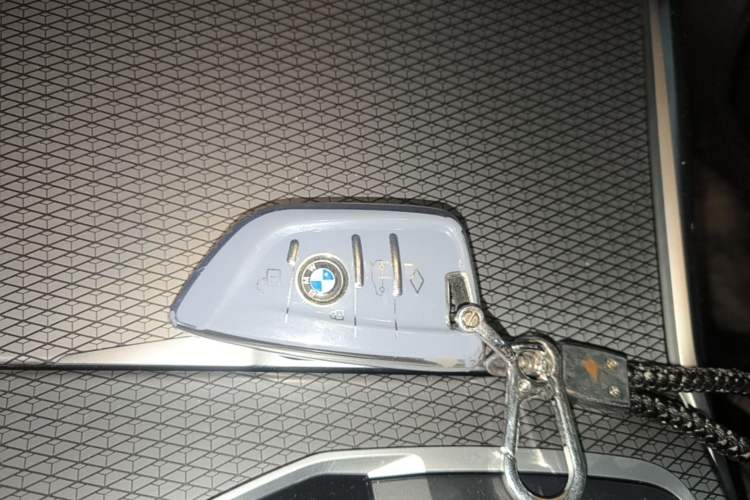 Used BMW 3 Series 2023 325Li M Sport Night Edition Package Vehicle Key
