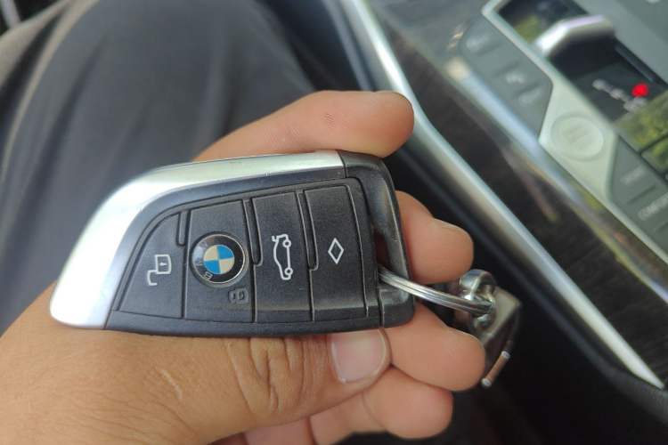Used BMW 3 Series 2023 325Li M Sport Package Vehicle Key