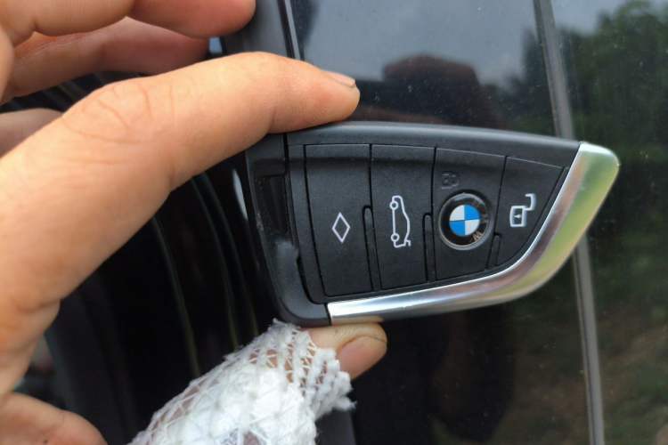 Used BMW 3 Series 2023 325Li M Sport Night Edition Package Vehicle Key