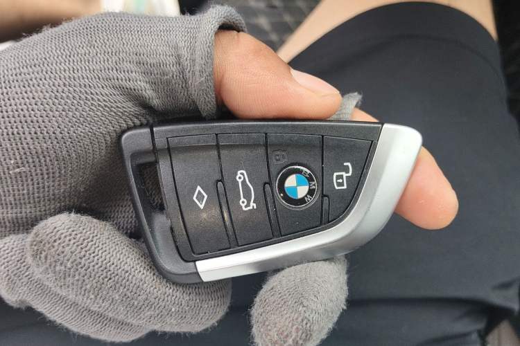 Used BMW 3 Series 2023 325Li M Sport Night Edition Package Vehicle Key
