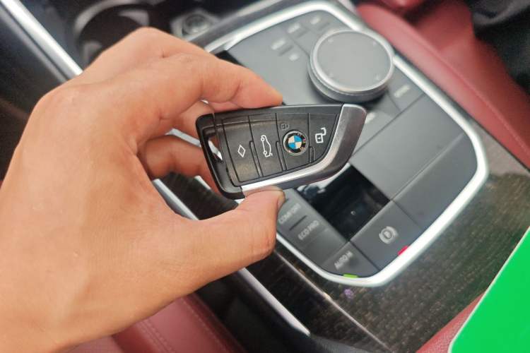 Used BMW 3 Series 2023 325Li M Sport Package Vehicle Key