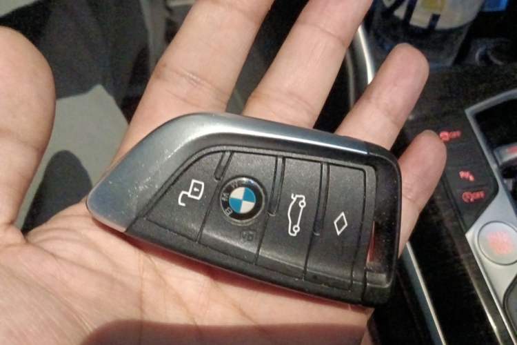 Used BMW 3 Series 2023 325Li M Sport Package Vehicle Key