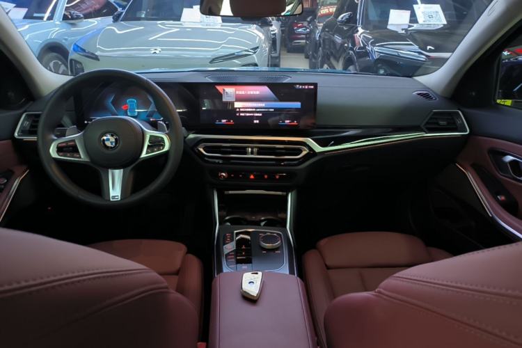 Used BMW 3 Series 2023 325Li M Sport Night Edition Package Center Console