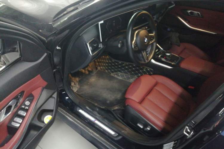 Used BMW 3 Series 2023 320Li M Sport Package Driver Seat