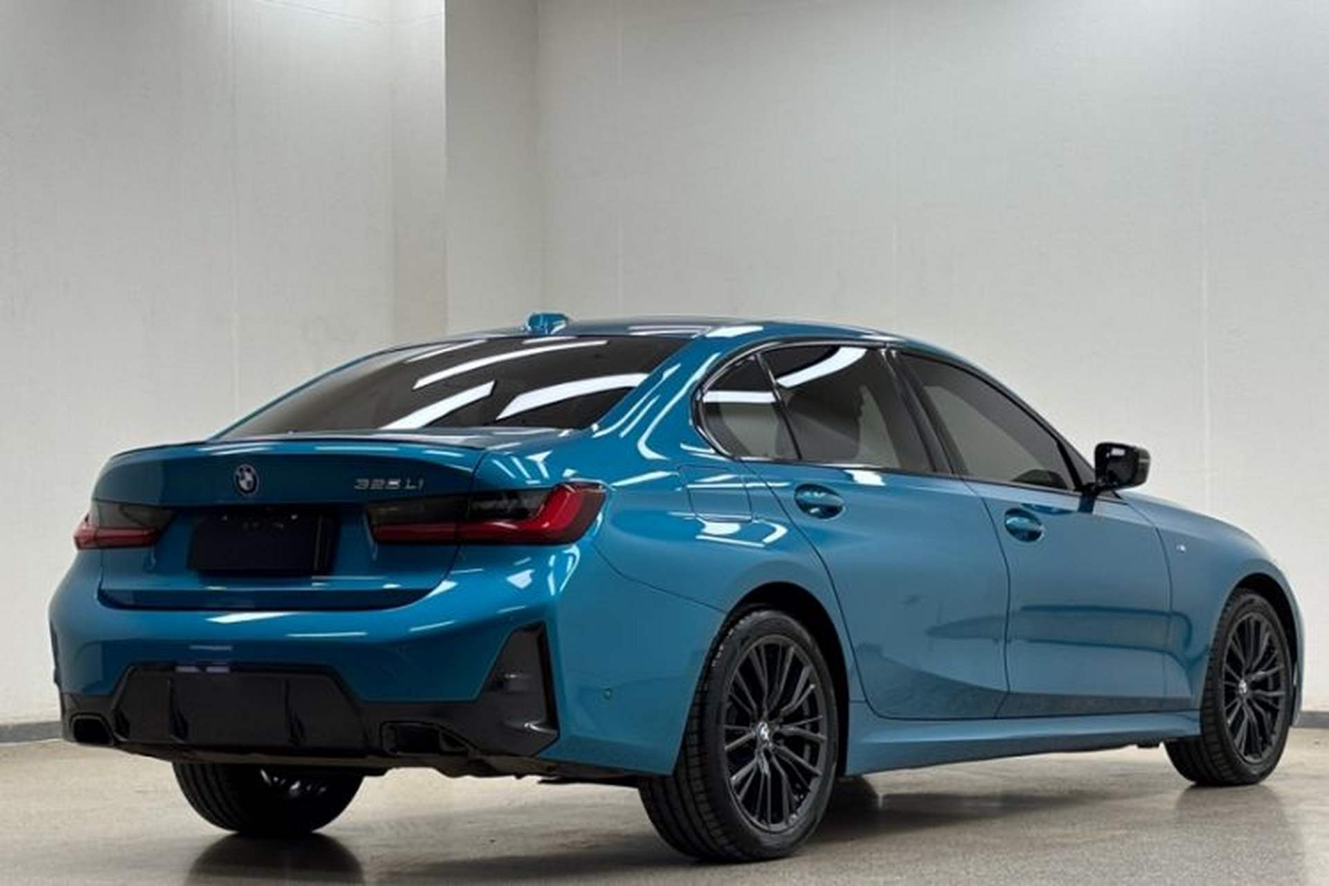Used BMW 3 Series 2023 325Li M Sport Night Edition Package Exterior 3