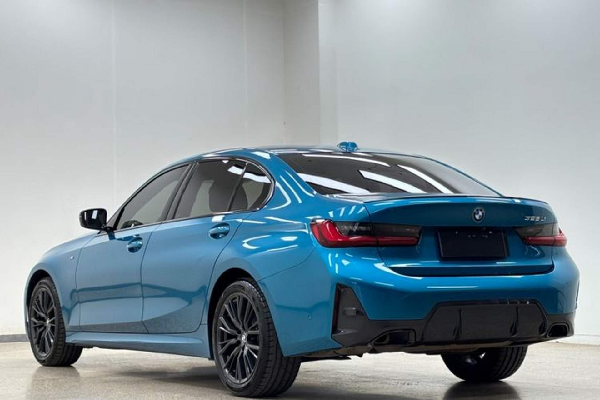 Used BMW 3 Series 2023 325Li M Sport Night Edition Package Exterior 7