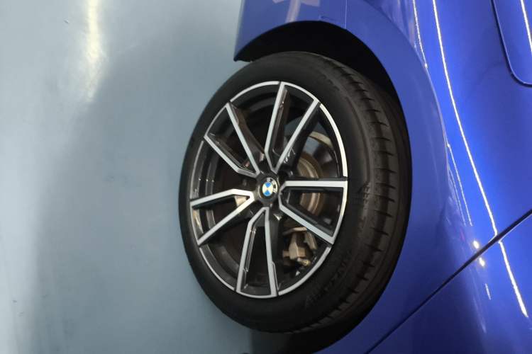 Used BMW 3 Series 2023 325Li xDrive M Sport Package Exterior 8