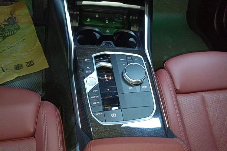 Used BMW 3 Series 2023 325Li M Sport Package Gear Lever