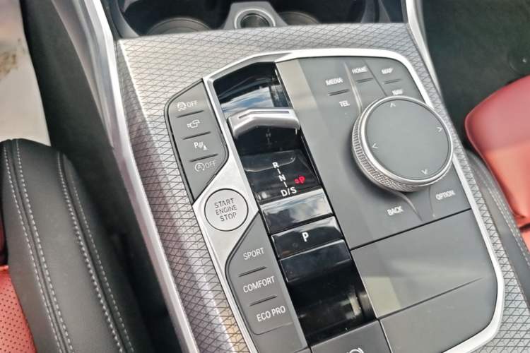 Used BMW 3 Series 2023 325i M Sport Night Edition Package Gear Lever