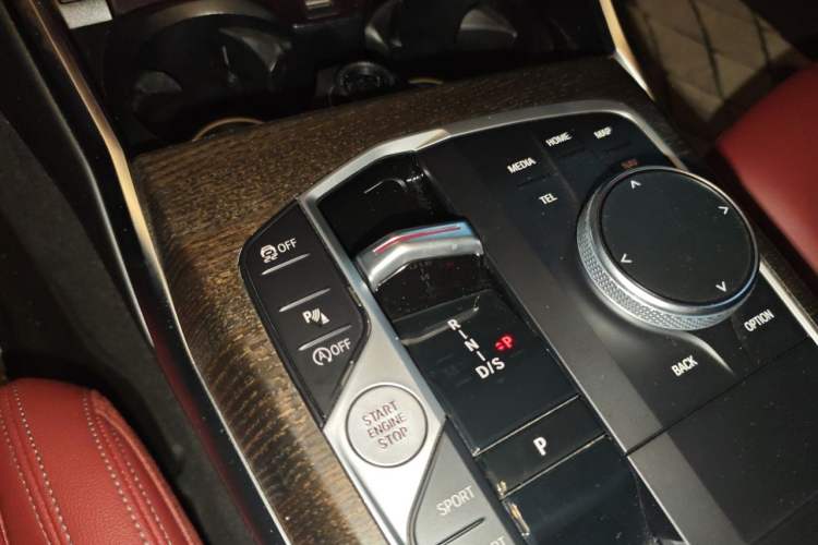 Used BMW 3 Series 2023 325Li M Sport Package Gear Lever