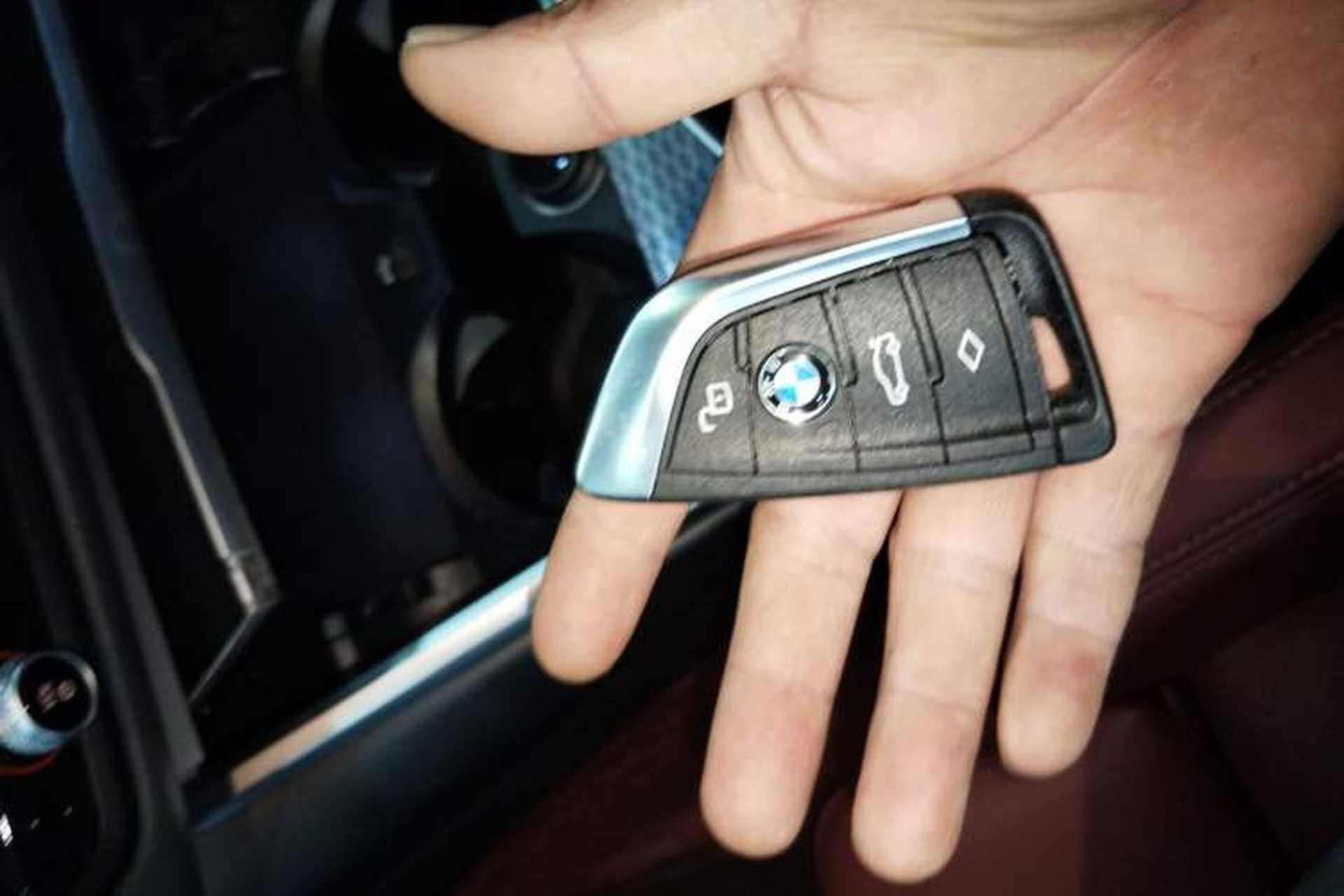 Used BMW 3 Series 2023 325Li M Sport Night Edition Package Interior 1