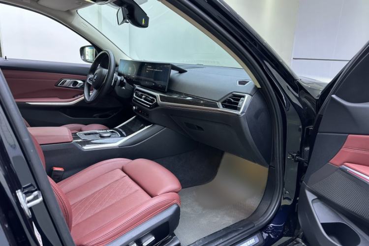 Used BMW 3 Series 2023 325Li M Sport Package Interior 2