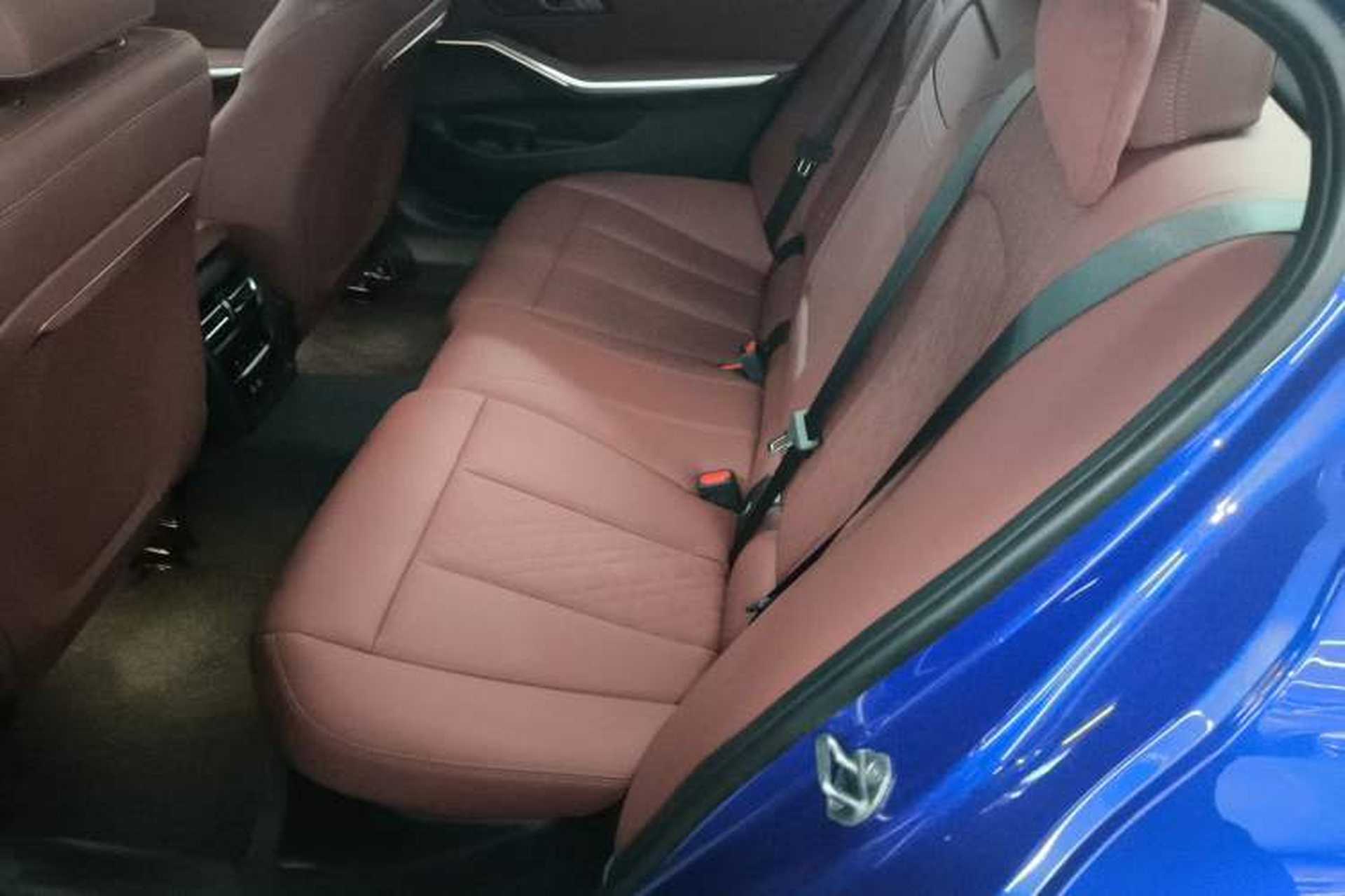Used BMW 3 Series 2023 325Li xDrive M Sport Package Interior 4