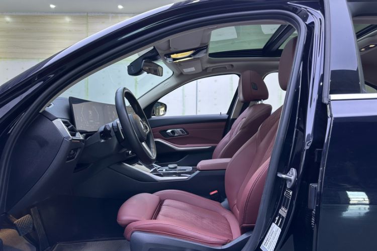 Used BMW 3 Series 2023 325Li M Sport Package Interior 5
