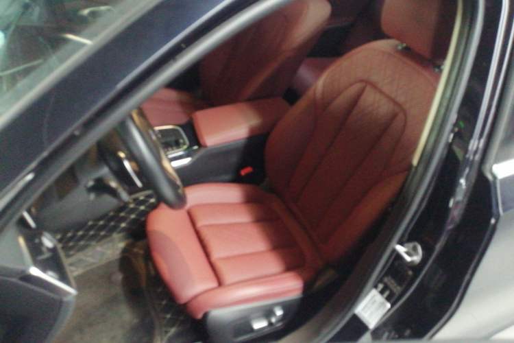 Used BMW 3 Series 2023 320Li M Sport Package Left Front Seat