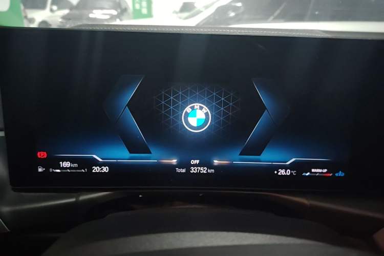 Used BMW 3 Series 2023 320Li M Sport Package Odometer Close Up