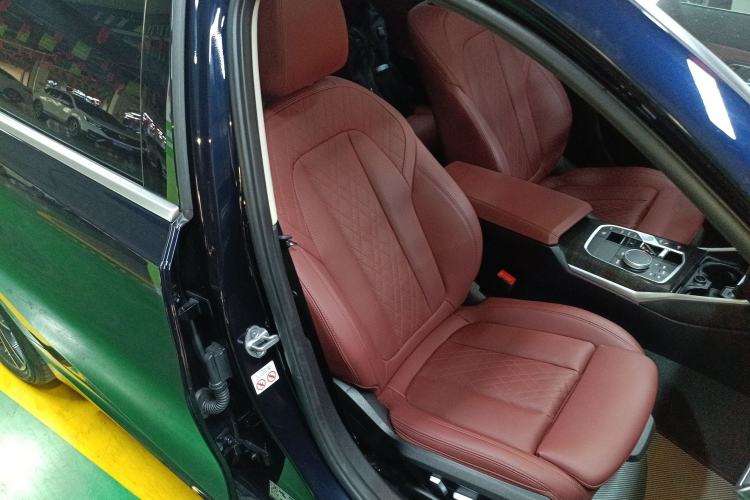 Used BMW 3 Series 2023 325Li M Sport Package Right Front Seat
