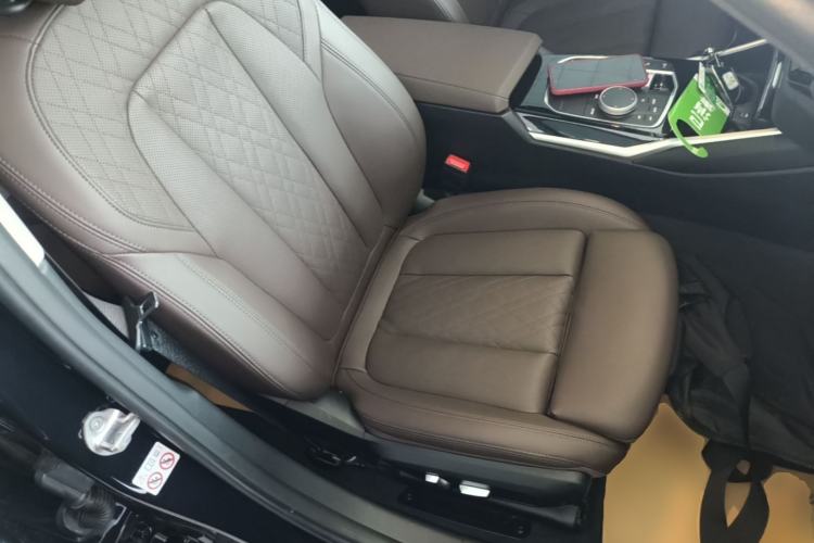 Used BMW 3 Series 2023 320Li M Sport Package Right Front Seat