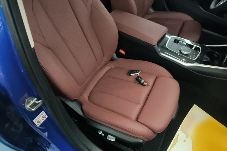 Used BMW 3 Series 2023 325Li xDrive M Sport Package Right Front Seat