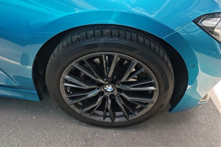 Used BMW 3 Series 2023 325i M Sport Night Edition Package Right Front Wheel Hub