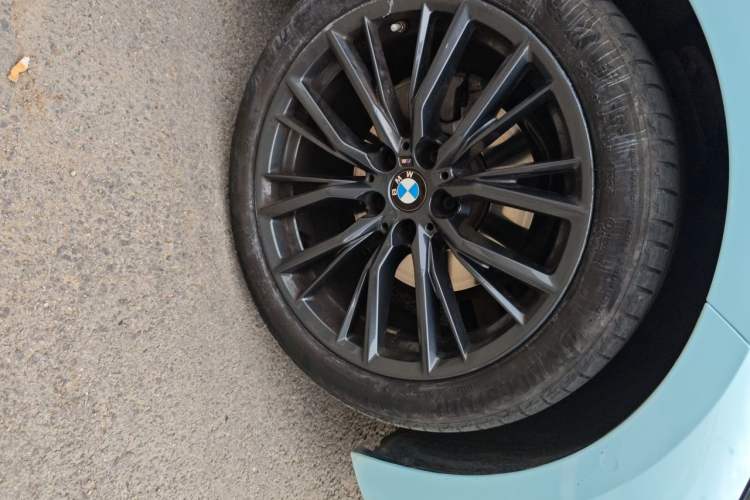 Used BMW 3 Series 2023 325Li M Sport Night Edition Package Right Front Wheel Hub