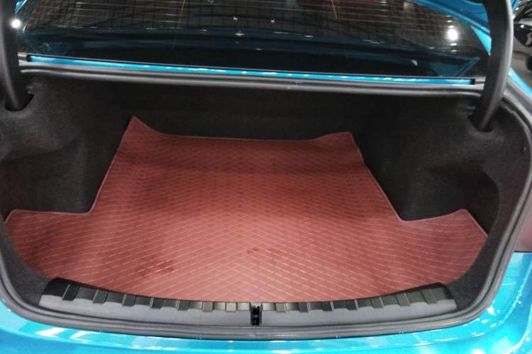 Used BMW 3 Series 2023 325Li M Sport Night Edition Package Trunk