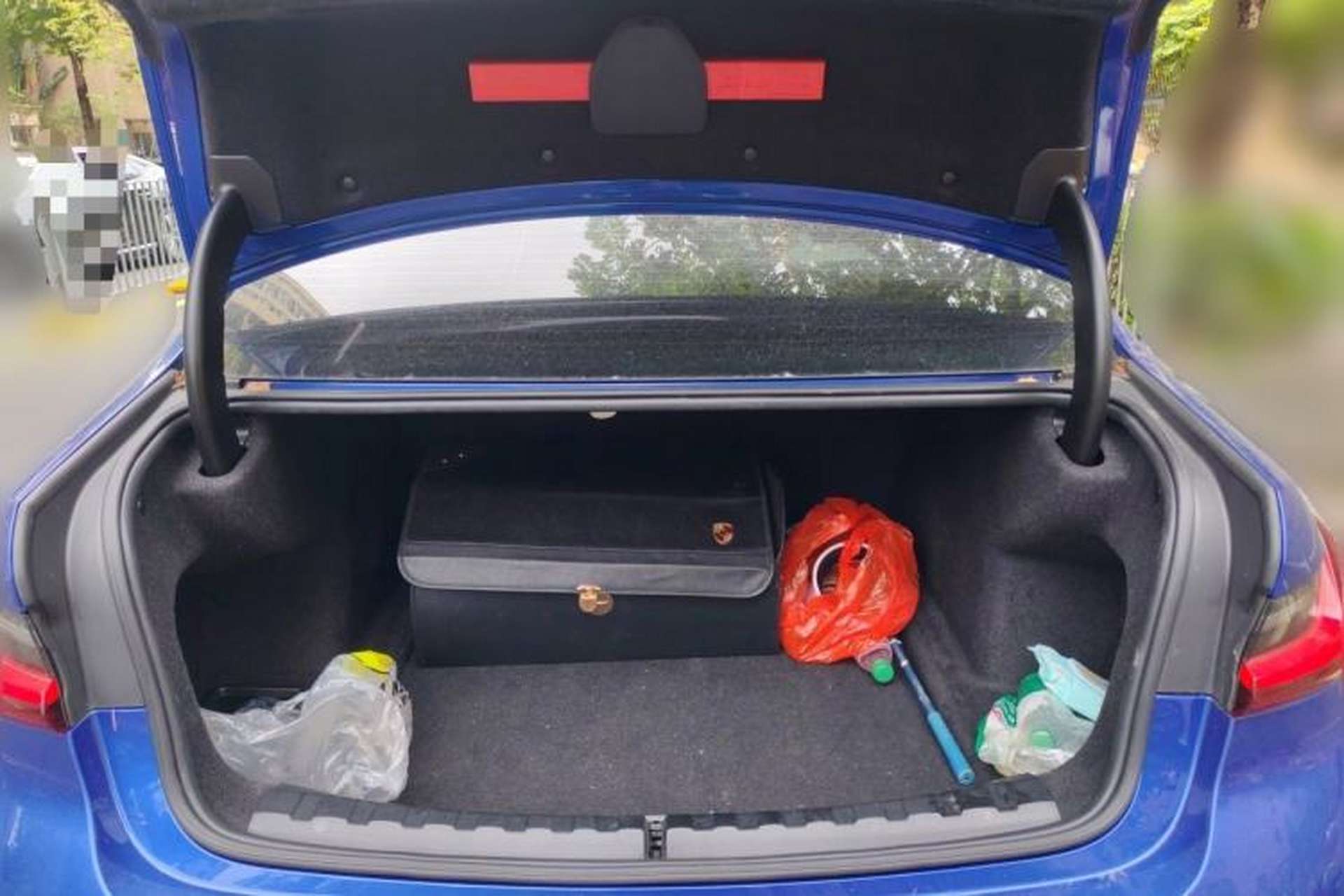 Used BMW 3 Series 2023 320Li M Sport Package Trunk