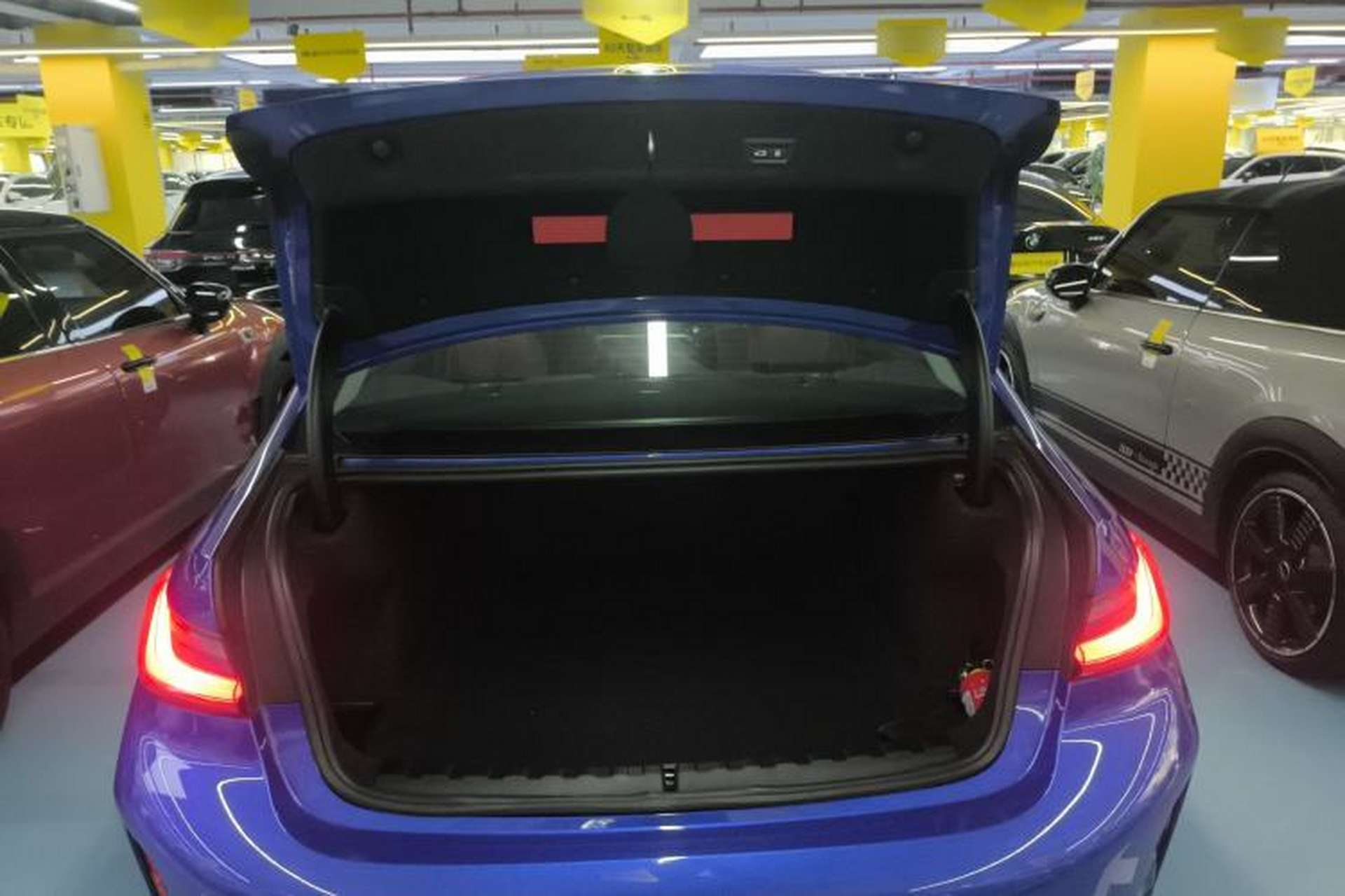 Used BMW 3 Series 2023 325Li xDrive M Sport Package Trunk