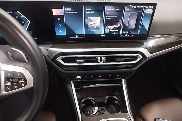Used BMW 3 Series 2023 325Li M Sport Package Audio And AC Panel