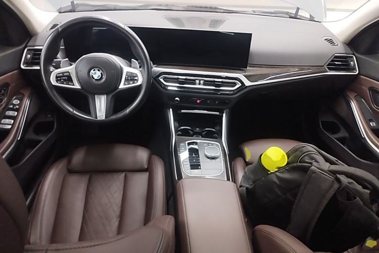 Used BMW 3 Series 2023 325Li M Sport Package Center Console