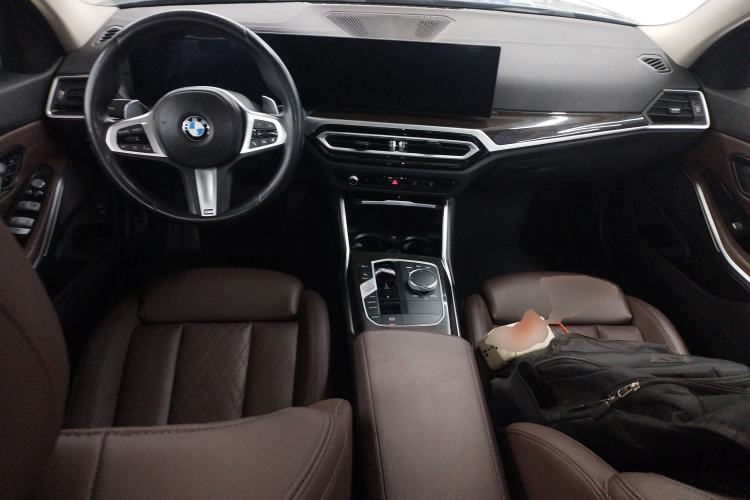 Used BMW 3 Series 2023 325Li M Sport Package Center Console