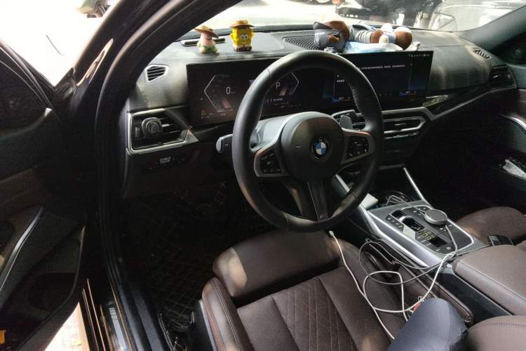 Used BMW 3 Series 2023 325i M Sport Night Edition Package Driver Seat
