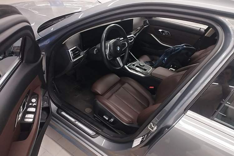 Used BMW 3 Series 2023 325Li M Sport Package Driver Seat
