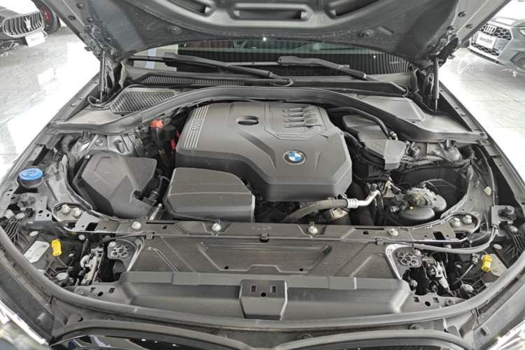 Used BMW 3 Series 2023 325i M Sport Night Edition Package Engine Bay