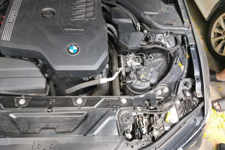 Used BMW 3 Series 2023 325i M Sport Night Edition Package Engine Bay Left