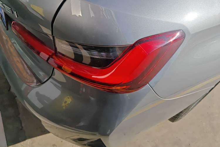 Used BMW 3 Series 2023 325i M Sport Package Exterior 6