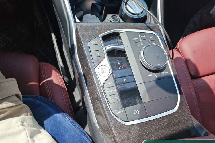 Used BMW 3 Series 2023 325Li M Sport Package Gear Lever