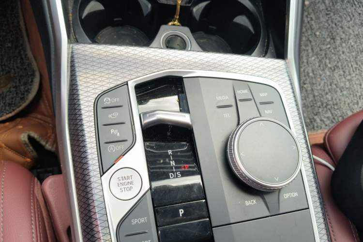 Used BMW 3 Series 2023 325Li M Sport Night Edition Package Gear Lever